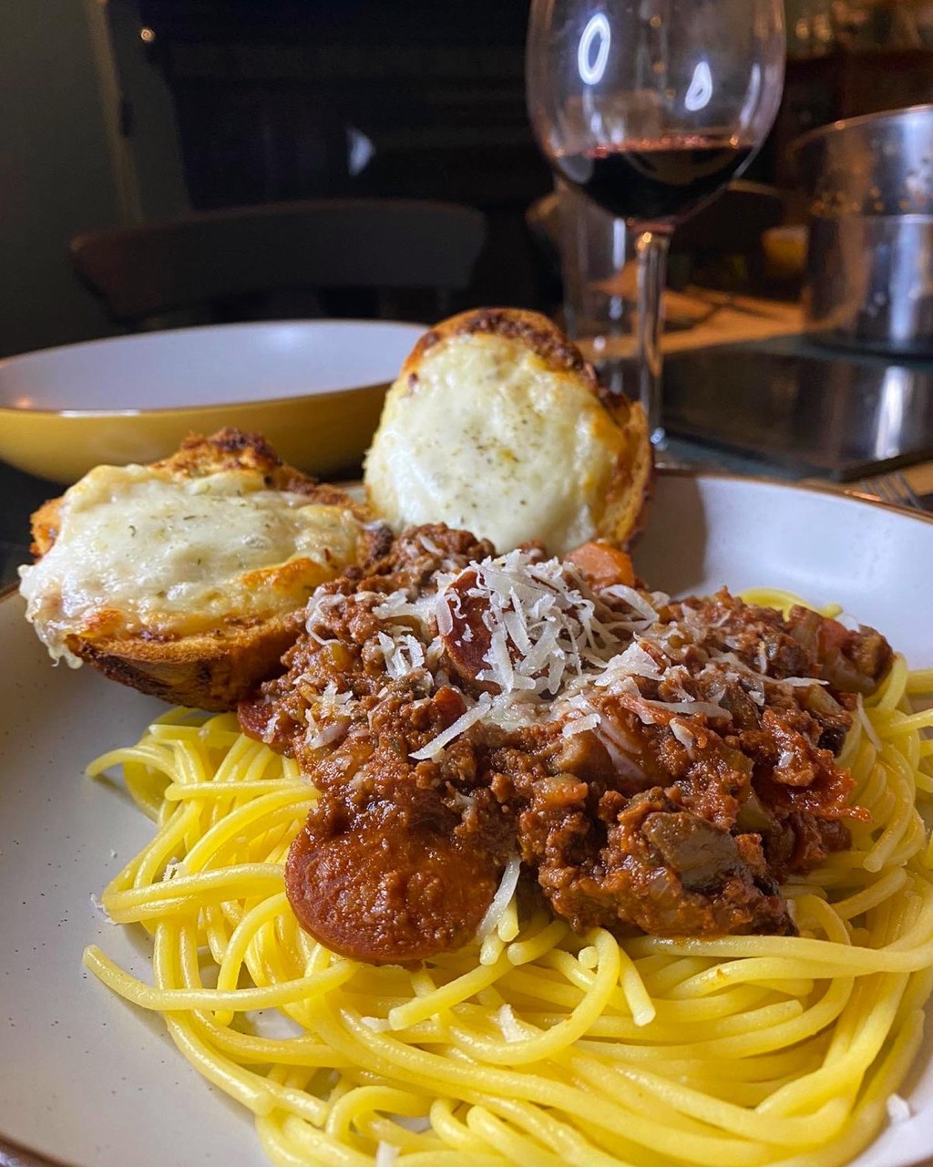 SLOW-COOKER BOLOGNESE